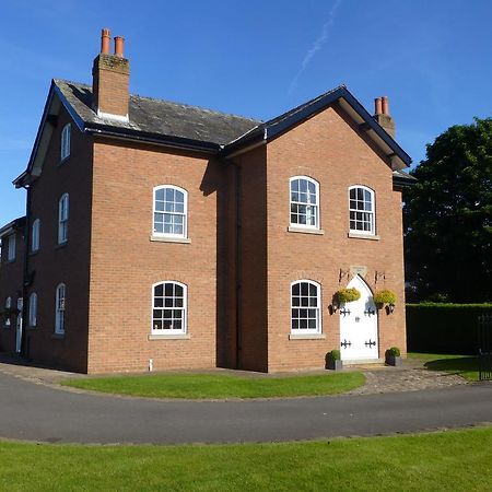 Rufford Manor House Farm Bed & Breakfast エクステリア 写真