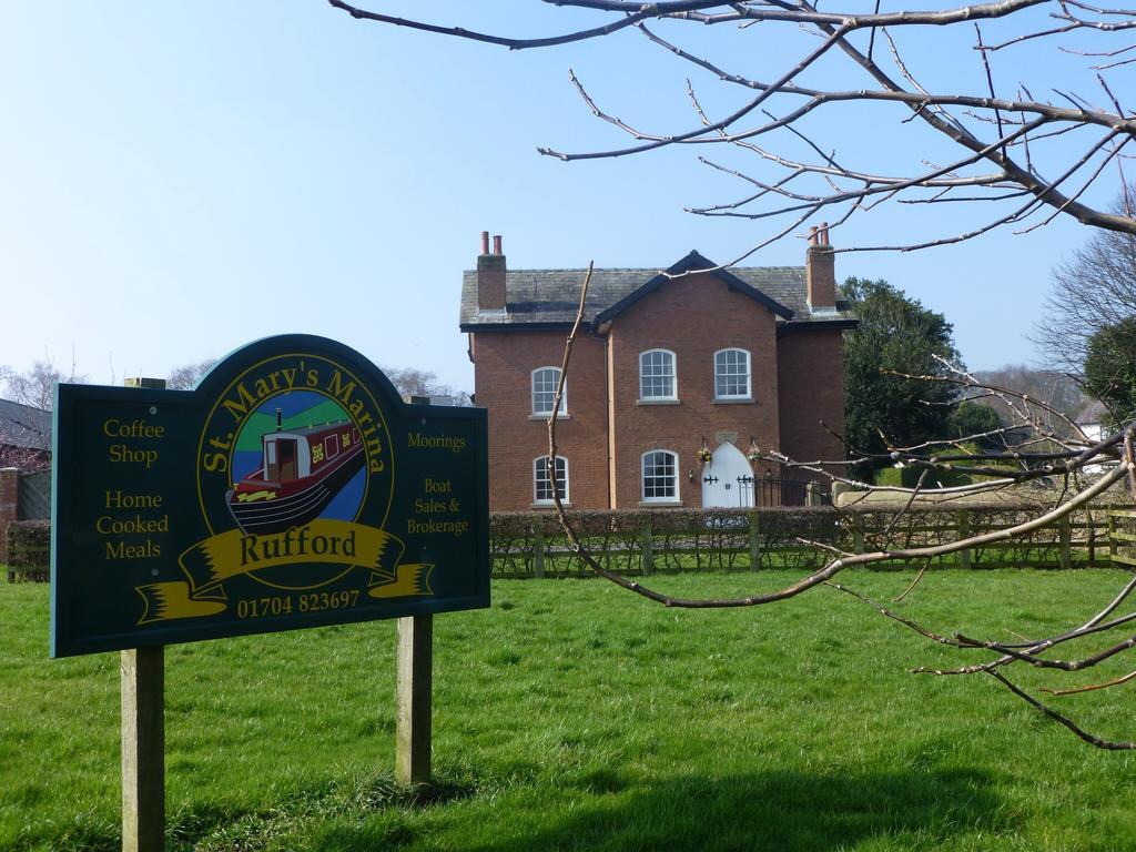 Rufford Manor House Farm Bed & Breakfast エクステリア 写真